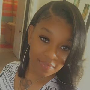 Meet your Posher, Cierra